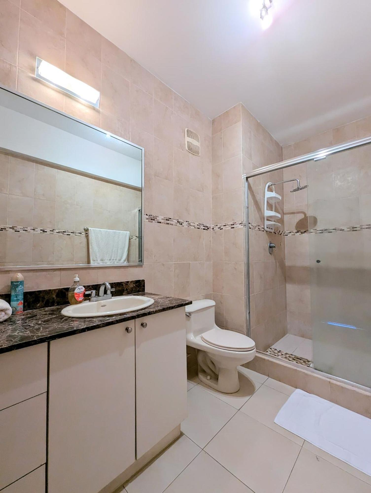 Yc 3602 L Apartamento 2Br En Av Balboa Панама Екстер'єр фото