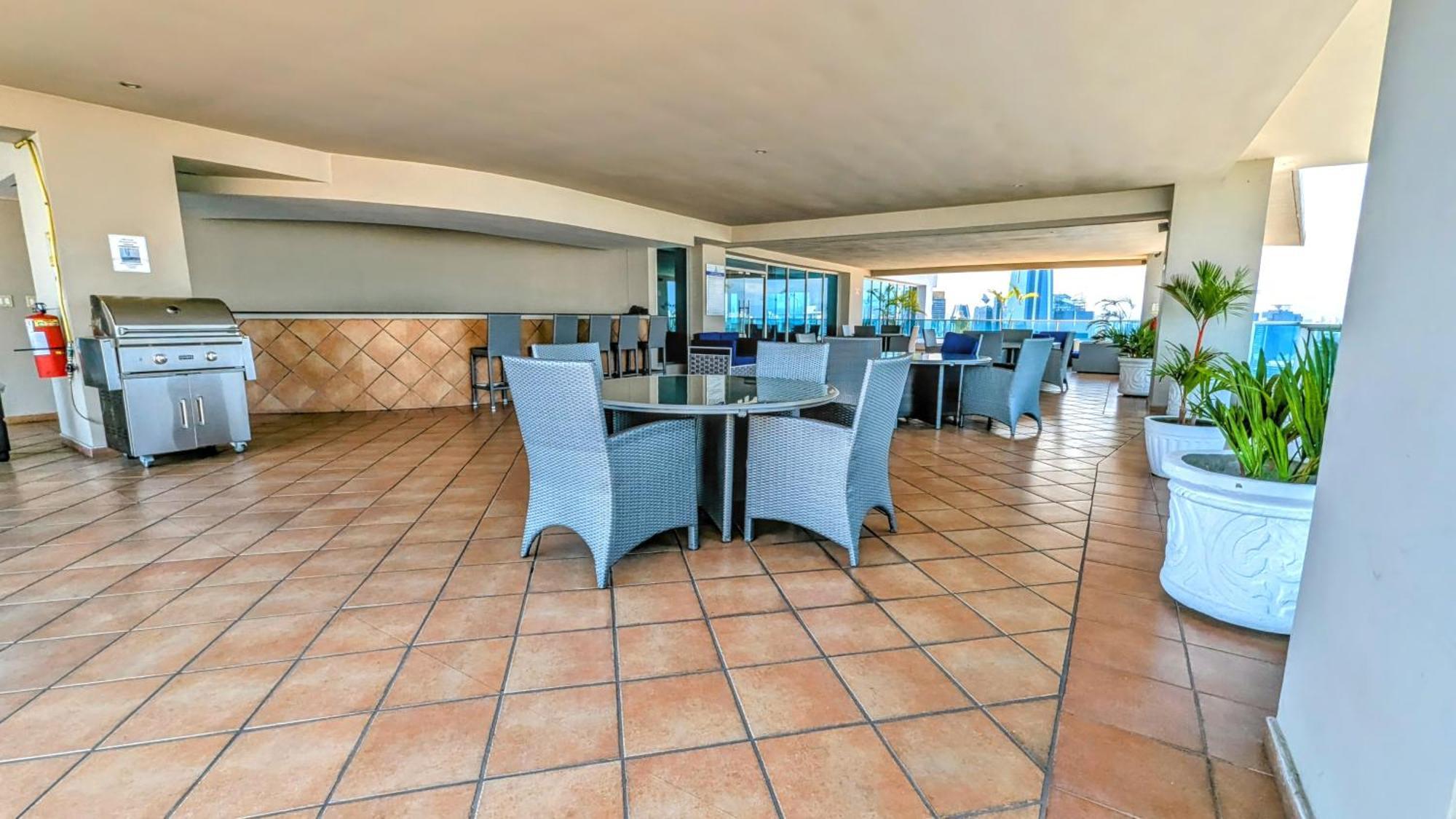Yc 3602 L Apartamento 2Br En Av Balboa Панама Екстер'єр фото